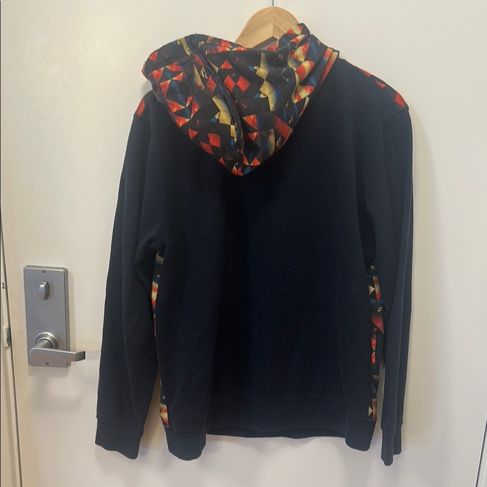 Men’s Geometric Pattern Brooklyn Hoodie - Picture 5 of 5